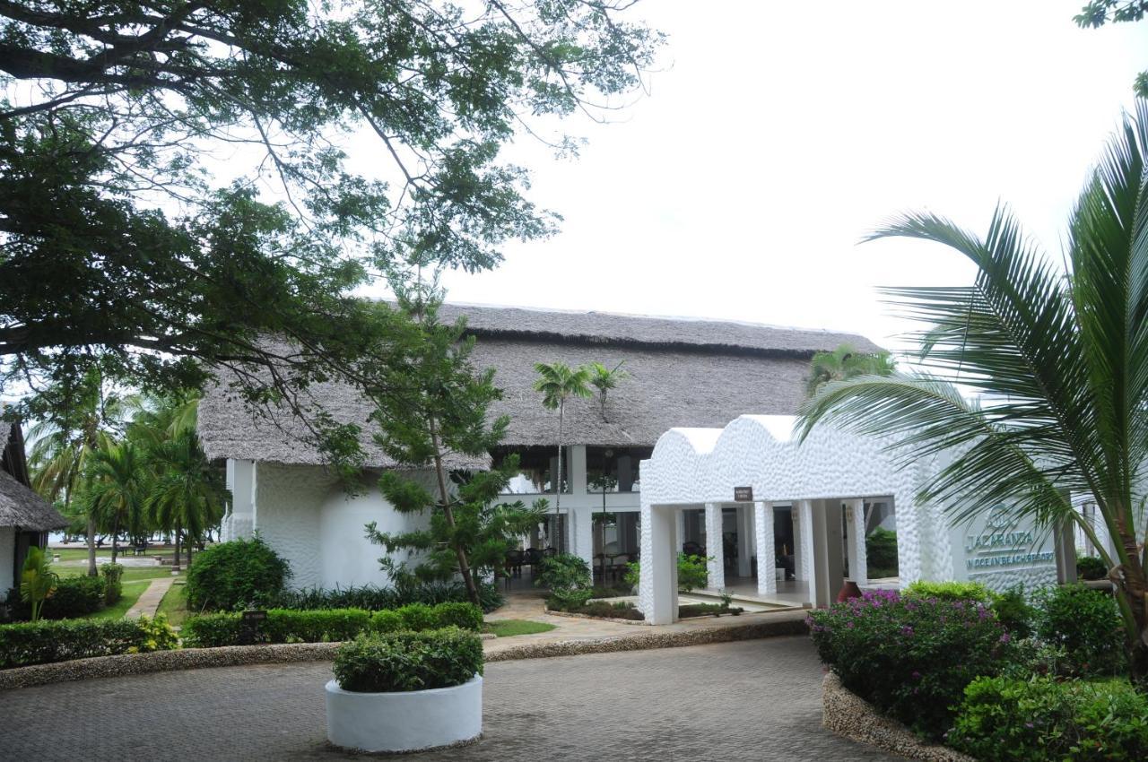 Jacaranda Indian Ocean Beach Resort Diani Beach Exterior photo